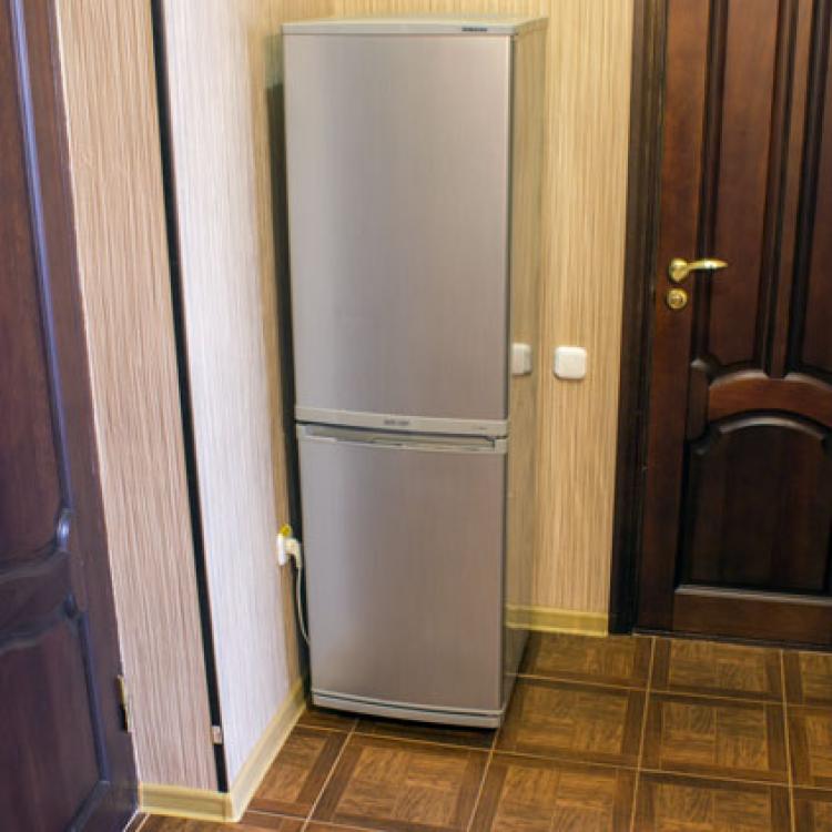 Холодильник в 2 местном 2 комнатном Семейный Повышенной Комфортности санатория Жемчужина Кавказа. Ессентуки