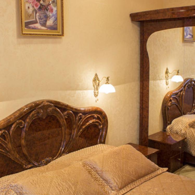 Оснащение спальни 2 местного 2 комнатного Семейного Повышенной Комфортности санатория Жемчужина Кавказа в Ессентуках